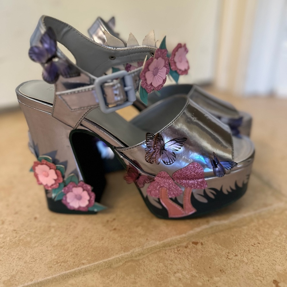 Sugar Thrillz Enchanted Forest Platform Heels Mushroom Butterflies - Picture 5 of 6